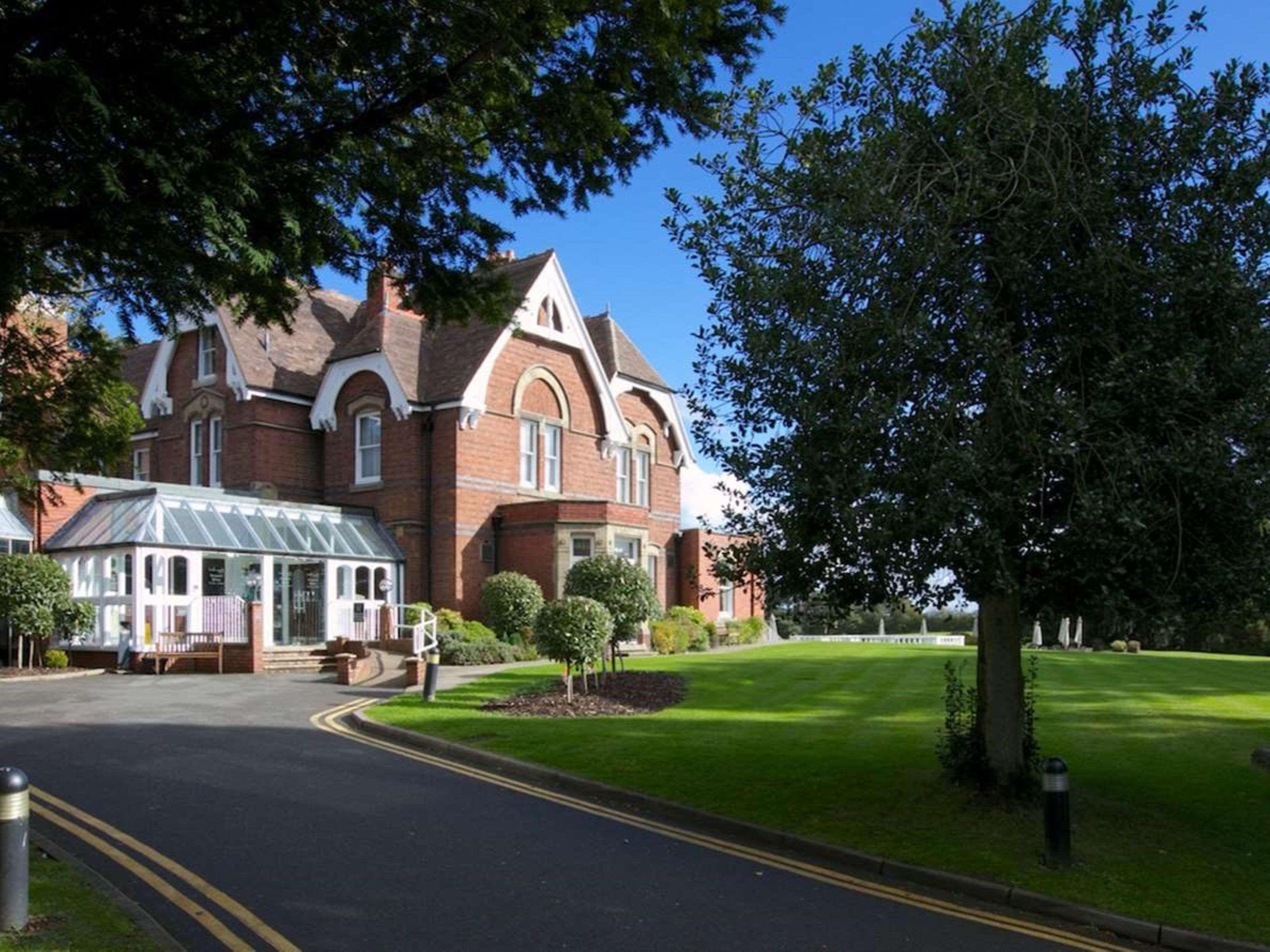 Stourport Manor Hotel Exterior photo